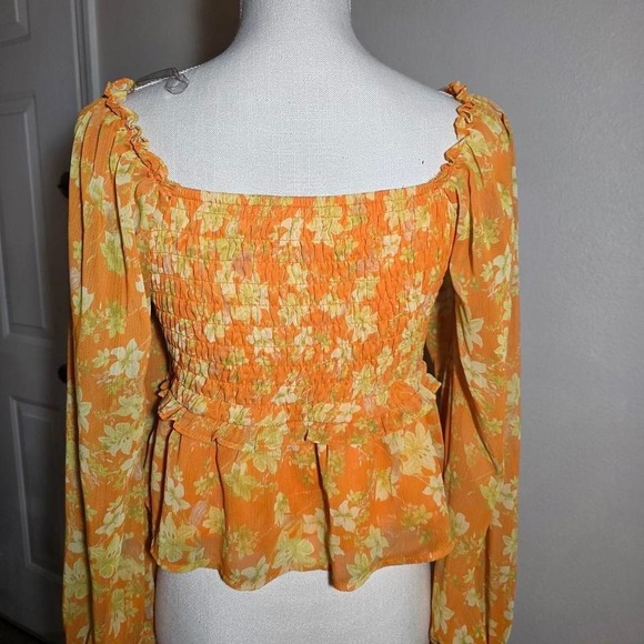 Cottage Core Orange Floral Top - Picture 4 of 5